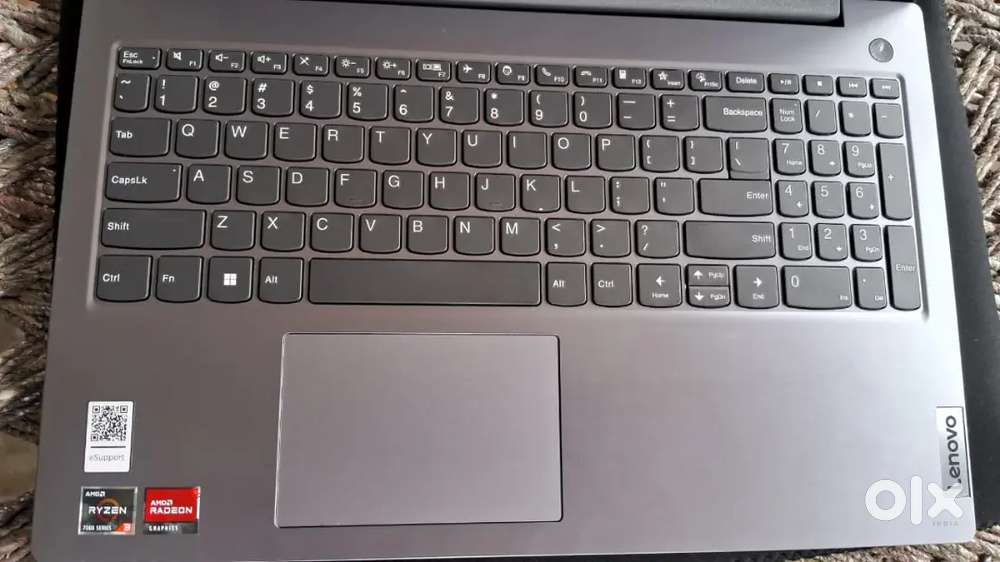 Lenovo V15 AMD Ryzen 3 7320U