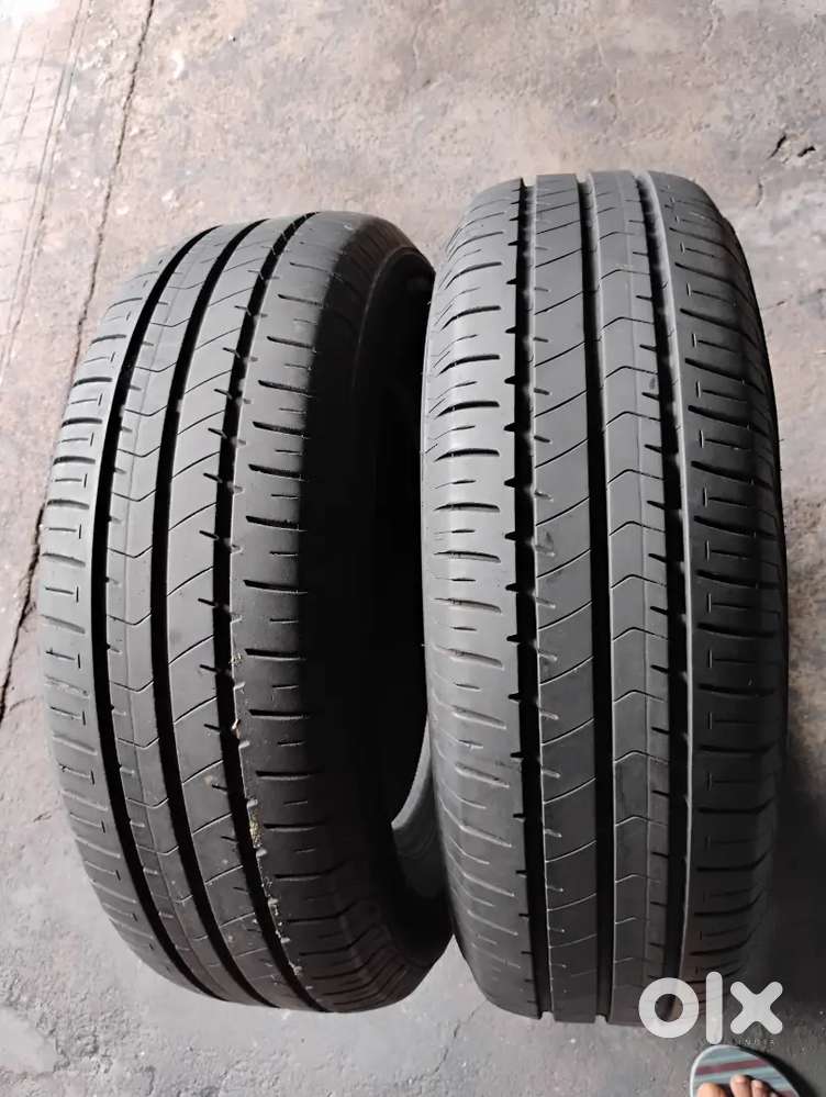 205 65 15 BRIDGSTONE FULL GRIP 2 TYRES.