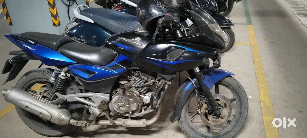 Bajaj pulsar in 220F- Mint Condition  Single Owner  Urgent Sale