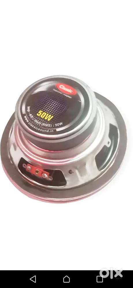 6inch subwoofer classic sounds.      Only 2 months old