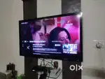 39 INCH LED TV LLOYD BRAND