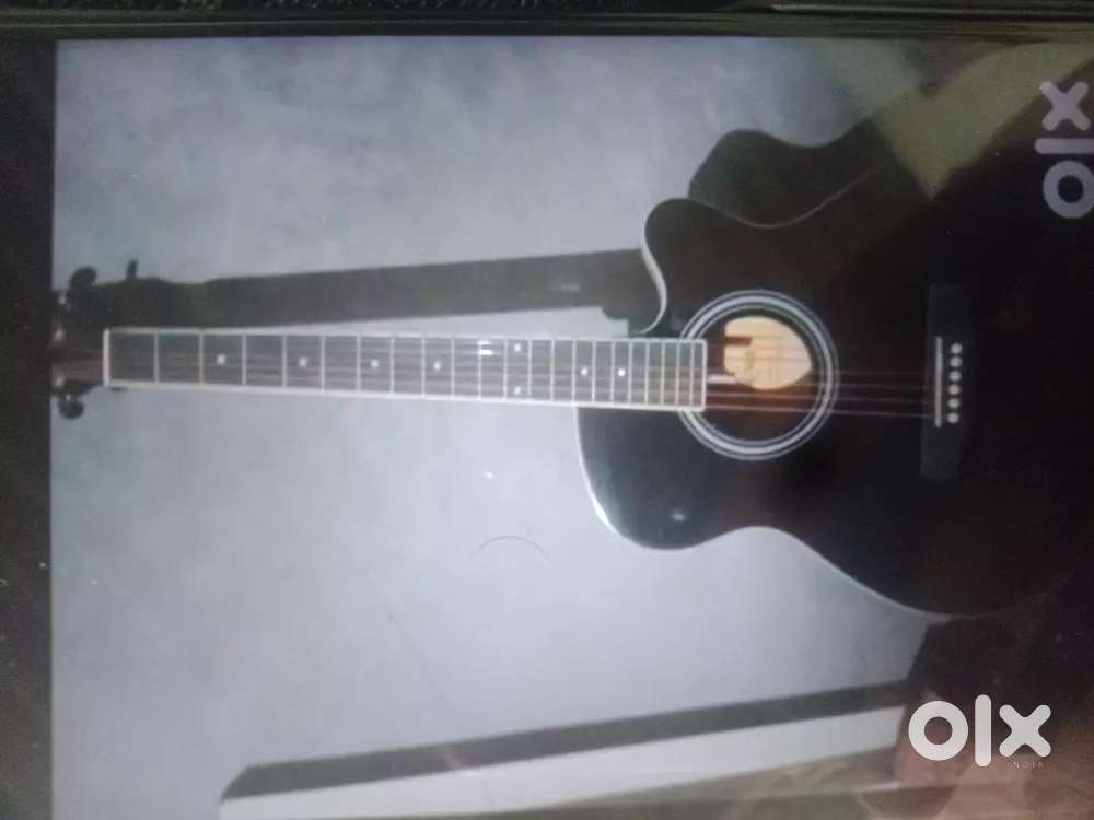 Guitar - KADANCE FORENTIER