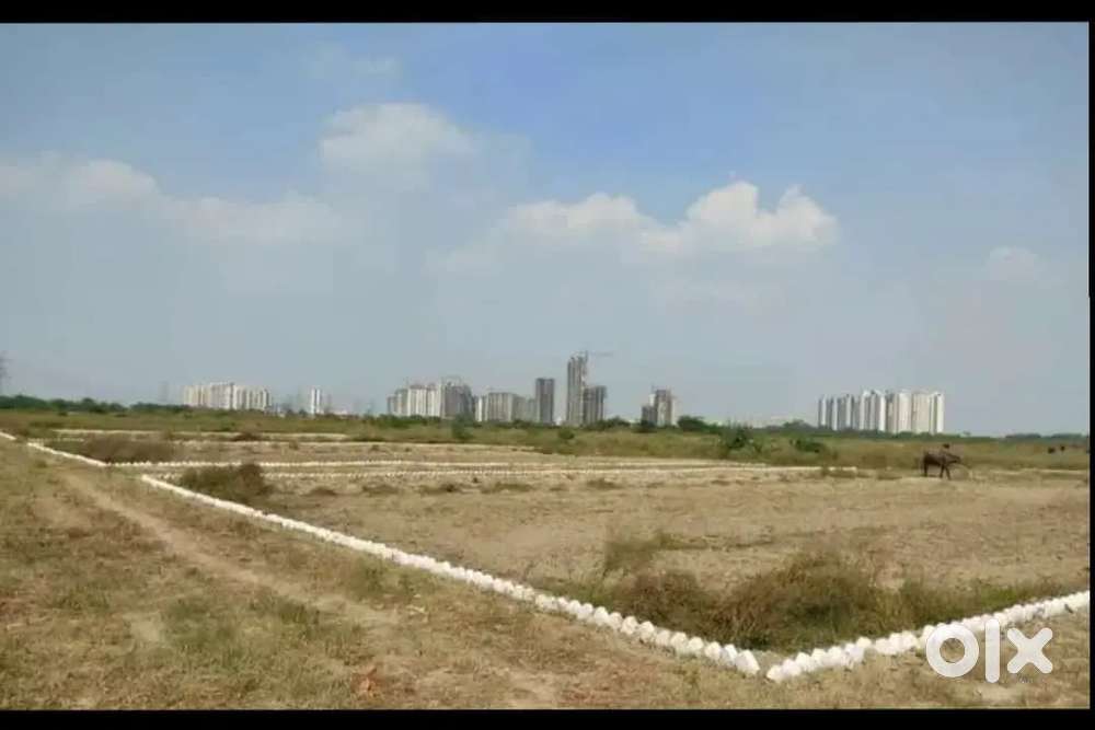 Sec -150 noida me investment plots