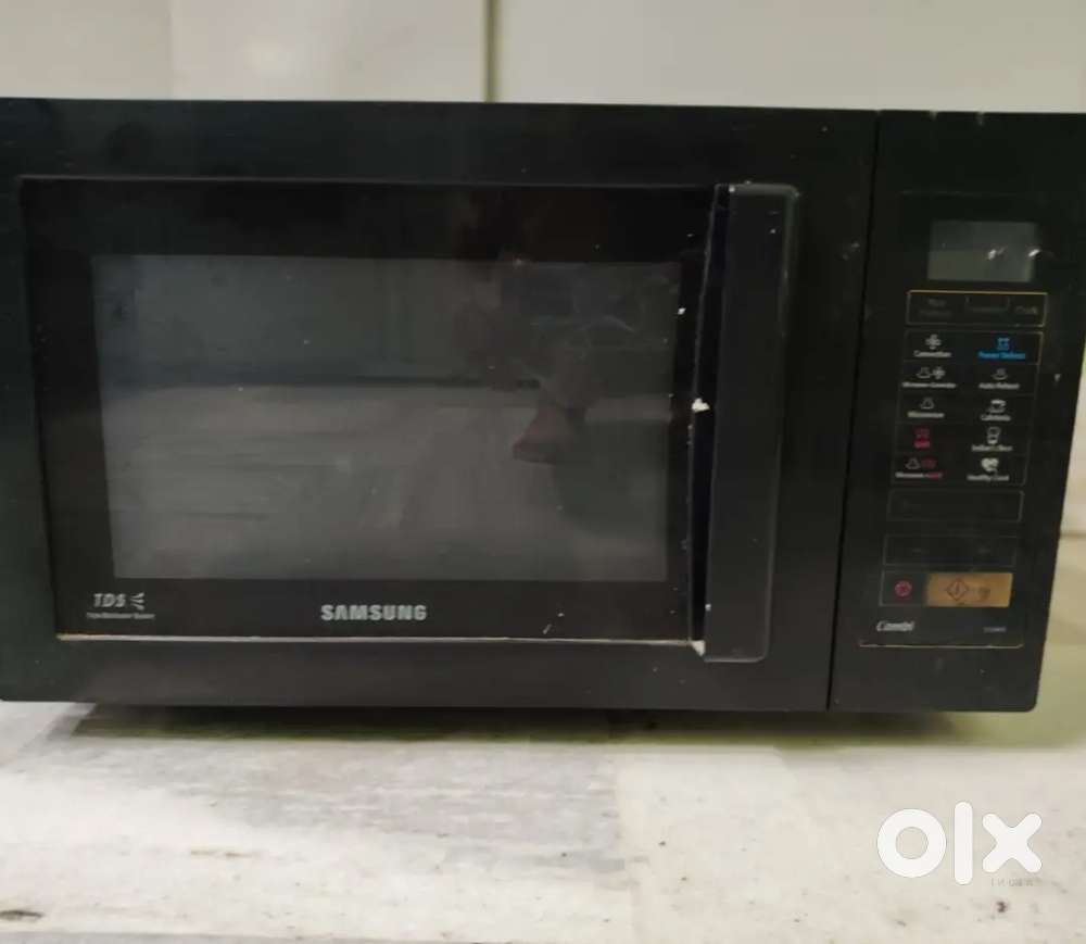 Microwave oven.