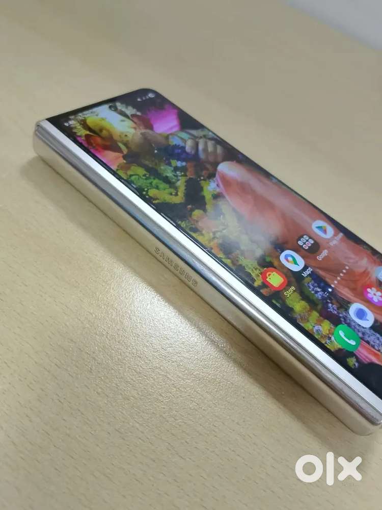 Samsung fold 3 Silver 14500/-