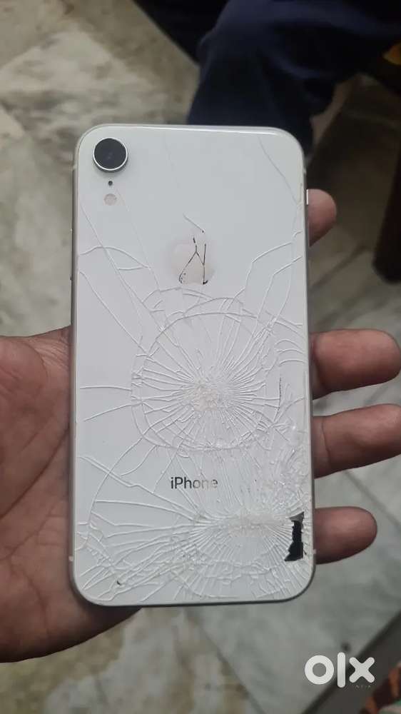 Back glass broken iphone xr 64gb
