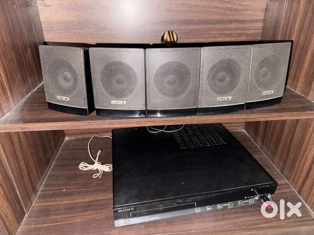 Sony dav tz - 145 5.1 channel dolby home theatre