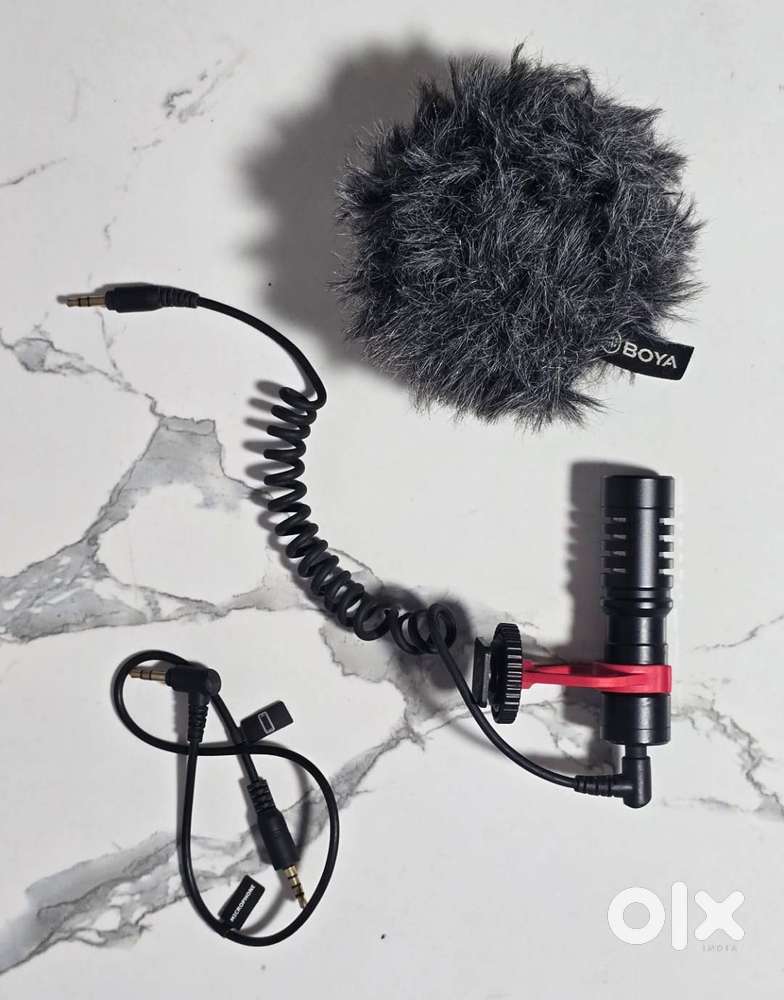 Boya BY-MM1 Compact Shotgun Microphone, NEW condition.