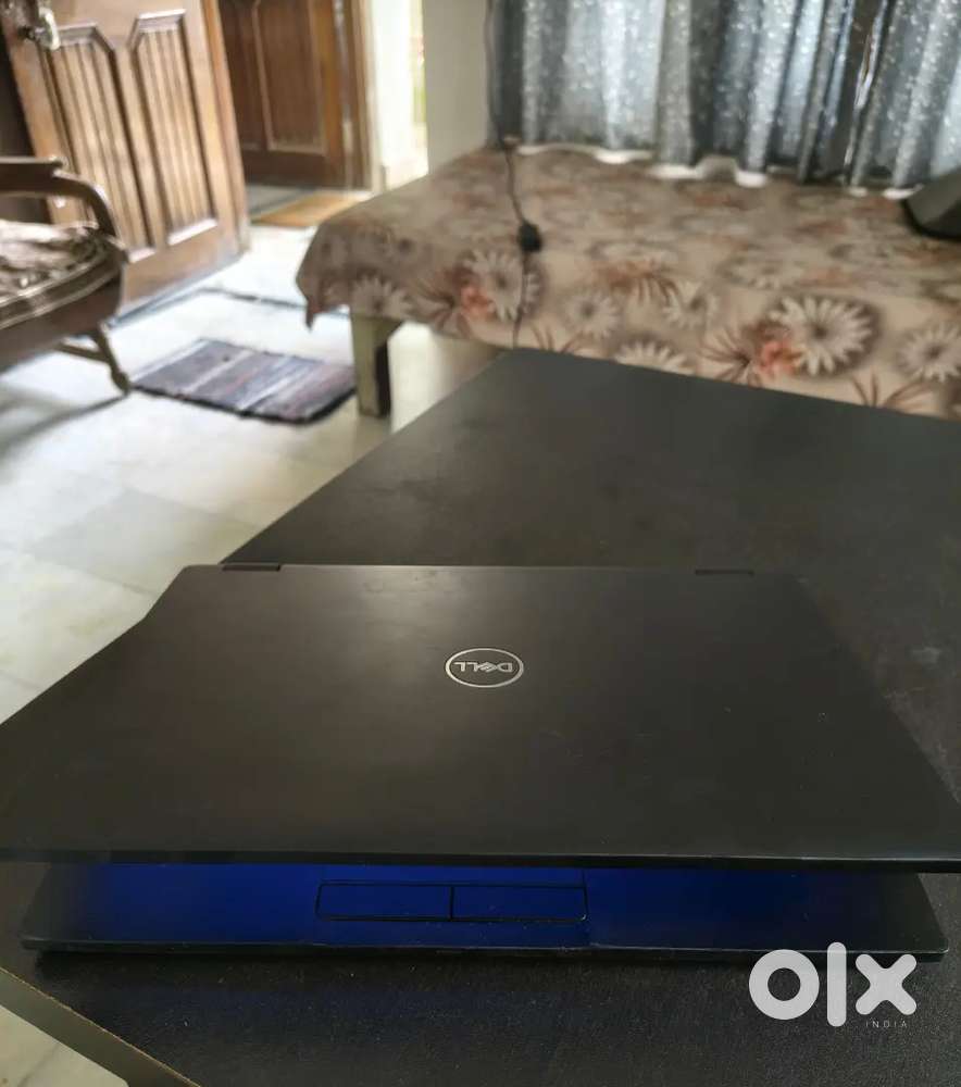 Touch screen, Sleek & lightweight Laptop.