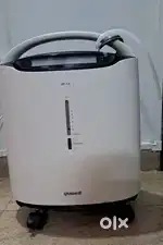 For Sale: Yuwell 8F-5A same as brand new 5 Litre Oxygen Concentrator