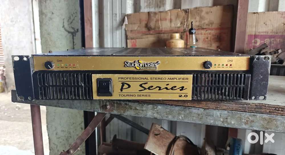 Studiomaster 2000 watt amplifier