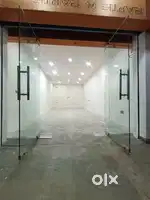 On road ground floor 425sq ft shop parking