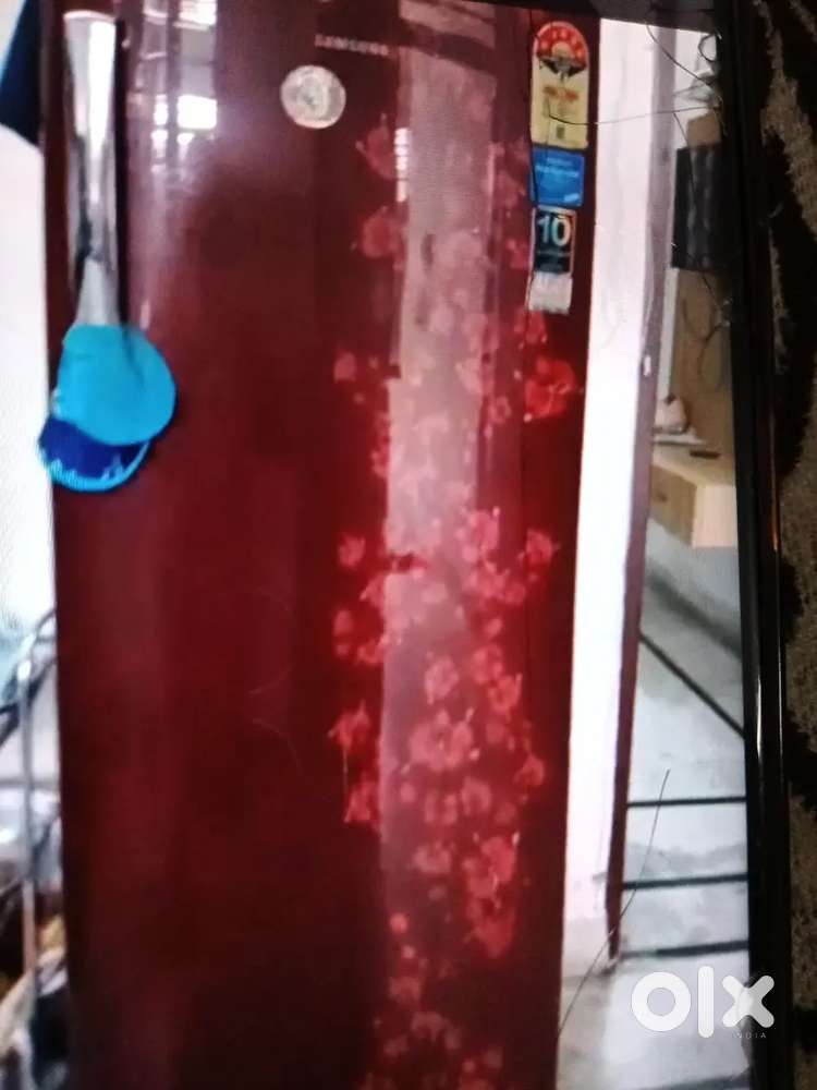 Fridge sale karni hai