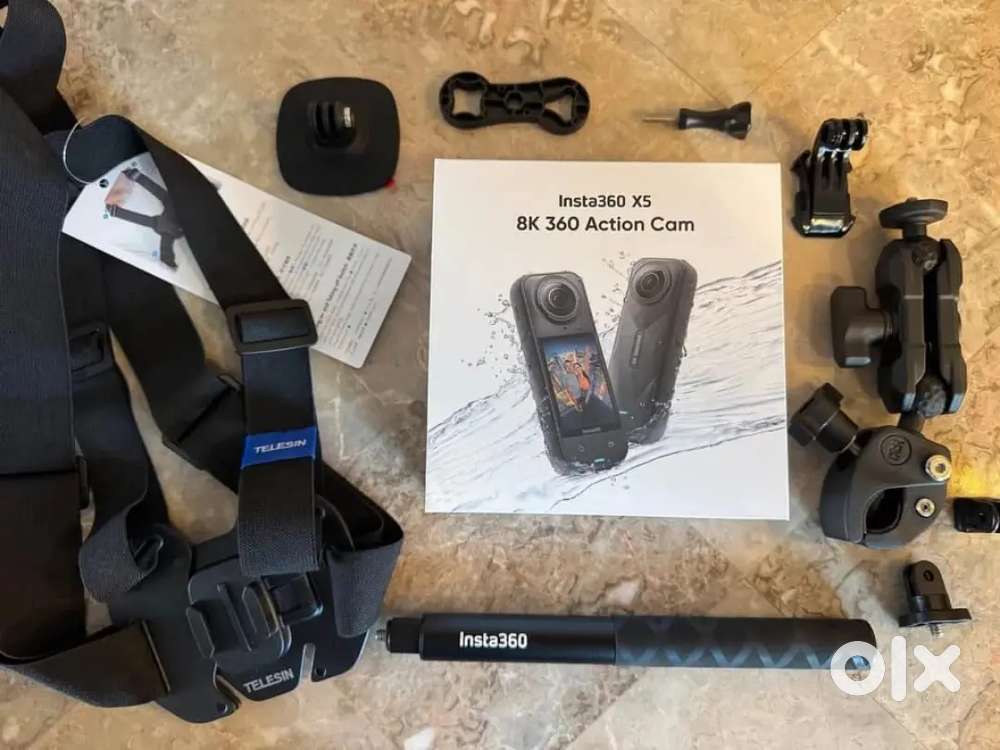 Insta360 X5 360 8K Action Camera + Motorcycle Mount + Invisible Stick