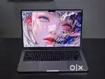 MacGallery Macbook Air M2 24gb/512gb 13 inch with warranty an charger.