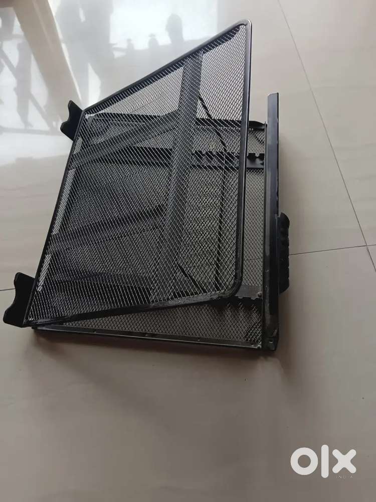 Laptop riser stand heavy duty