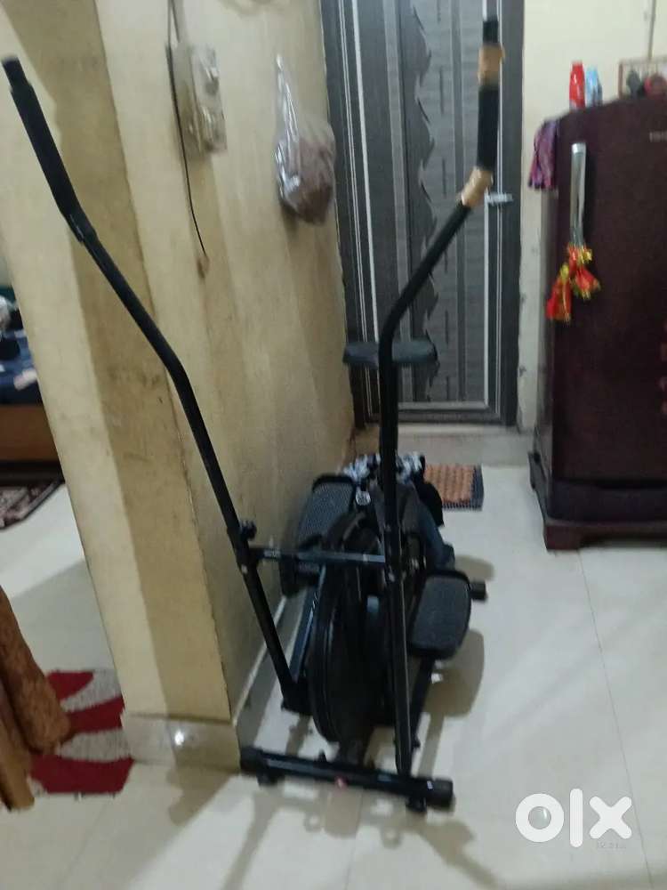 Cross trainer