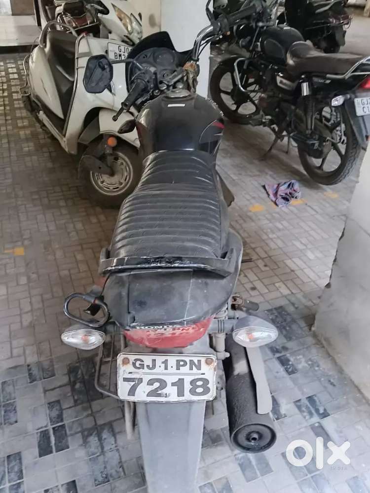 Bike sell in Vastral Ahmedabad Honda 125 working condition good condit