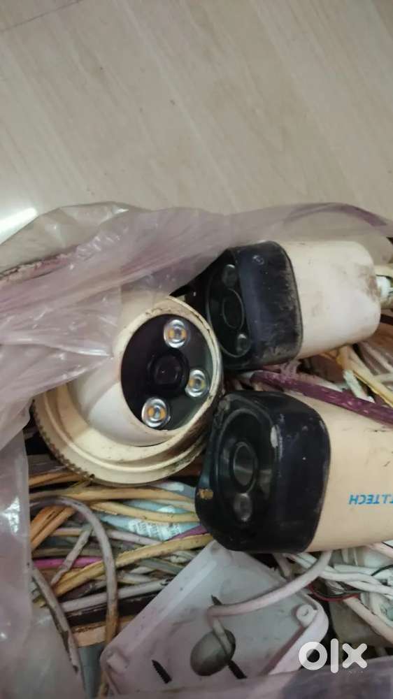 cc cameras and dvr box