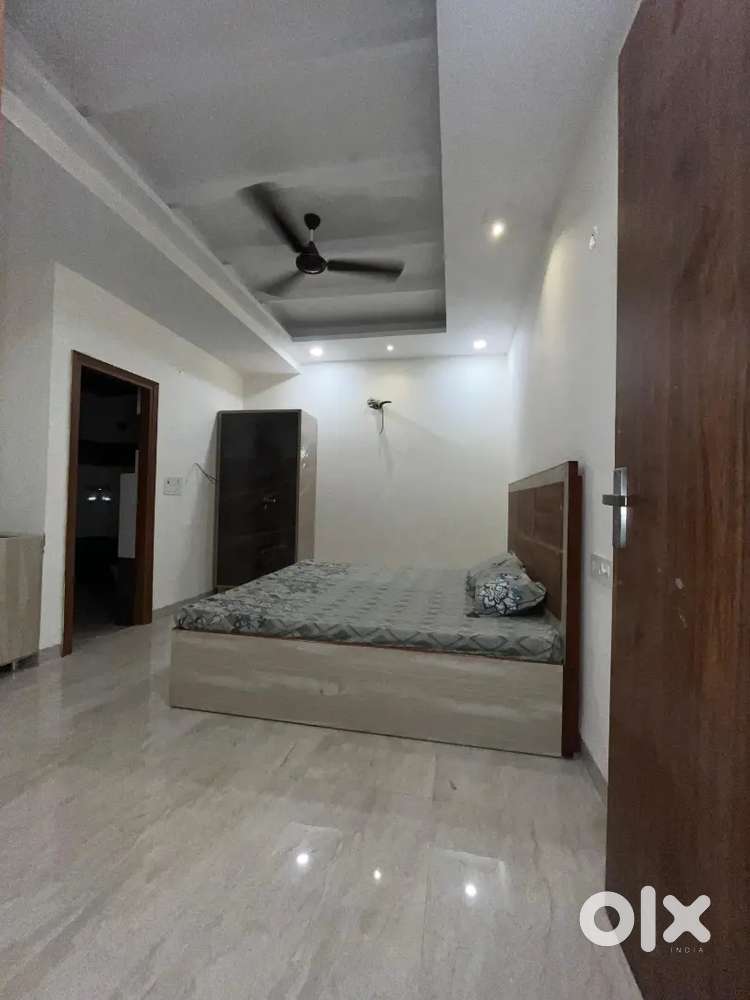 1 Room set with kitchen ready to move prefer any party