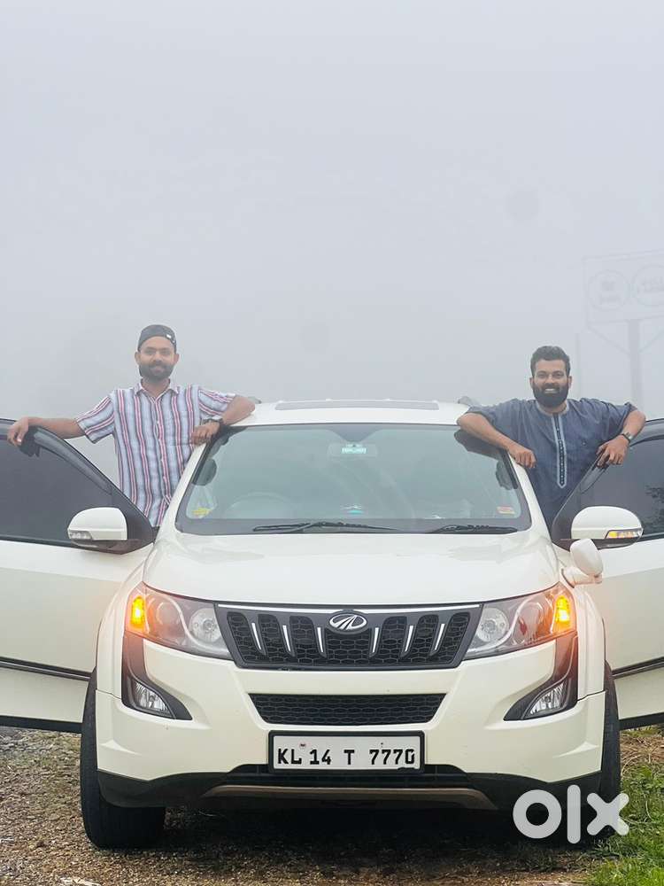 Mahindra XUV500 2016 Diesel 75008 Km Driven