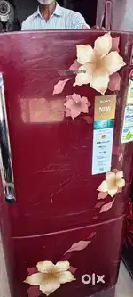 SAMSUNG FRIDGE