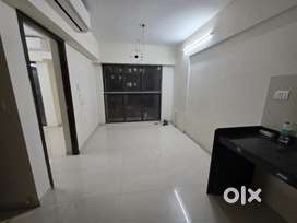 1BHK STUDIO FLAT ON RENT WITH 2 AC 24 HRS WATER OPP GCC CLUB MIRA ROAD