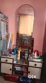 Dressing with long mirror