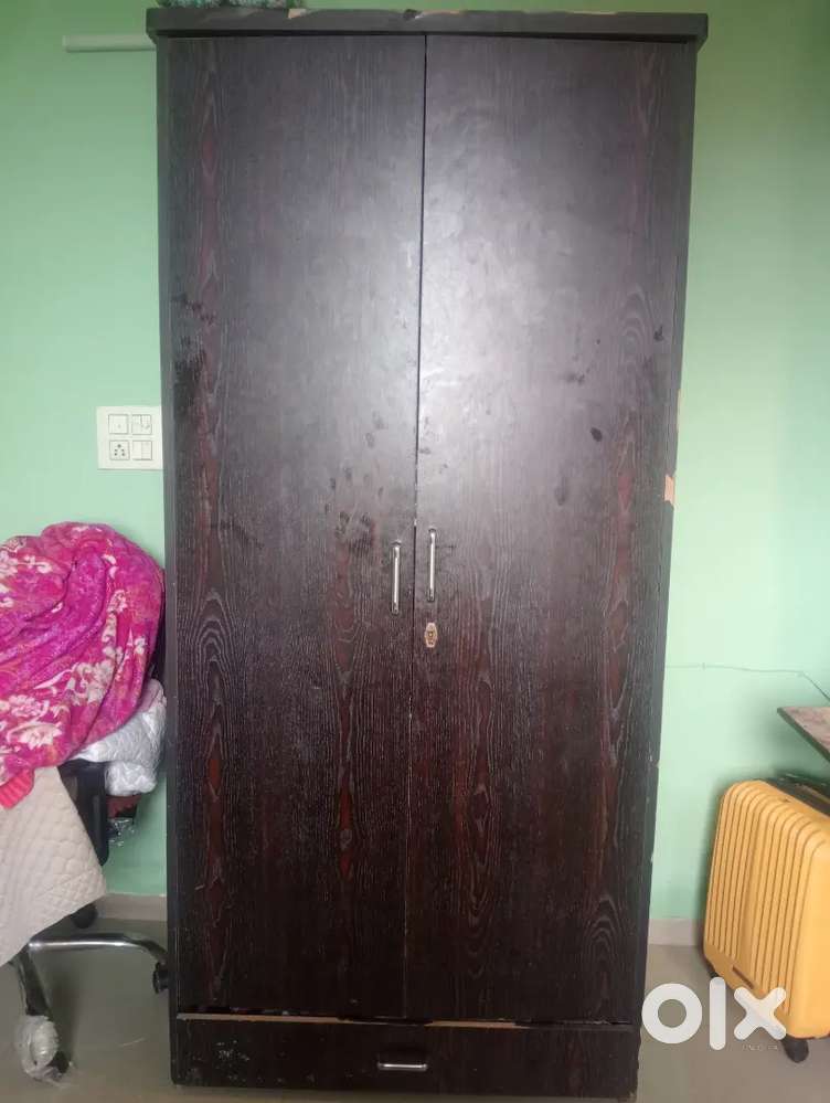 Almira furniture