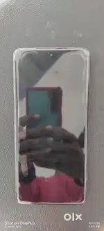 Lady used mobile Vivo v 50 model 12+512