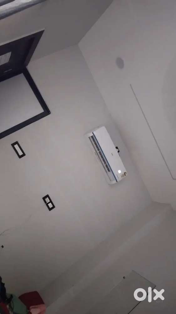 Need 1 bhk flat for small family