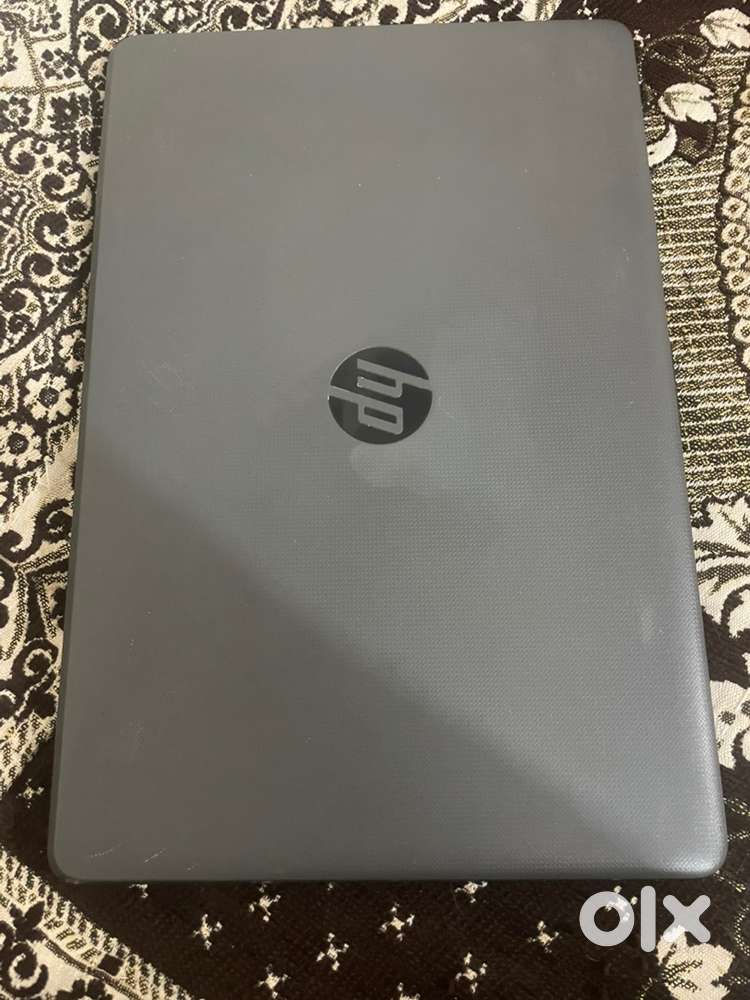 Hp laptop 2 gb Grafics 1tb hhd 128ssd