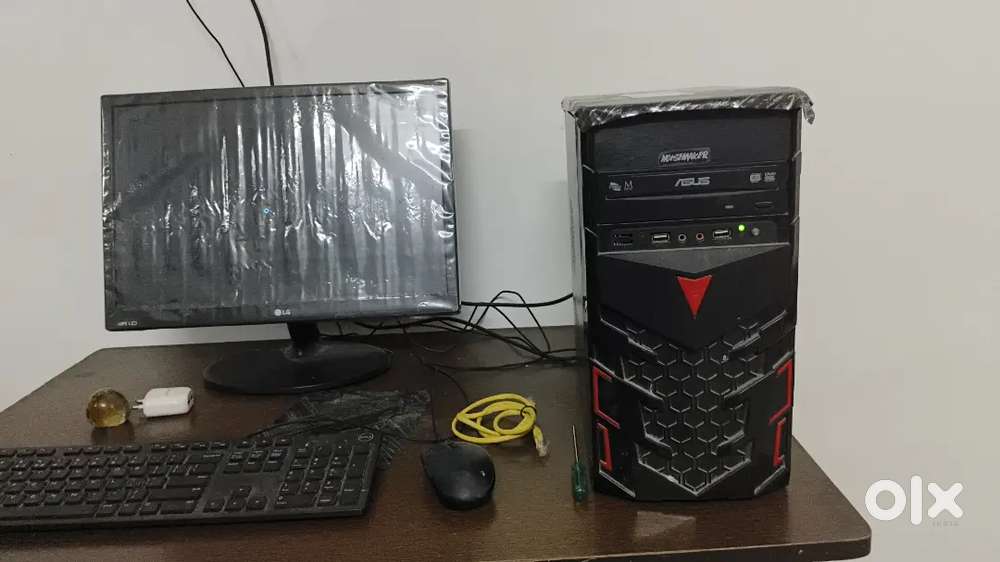Intel Pentium G3240 Desktop PC  4GB RAM  Windows 10 Pro