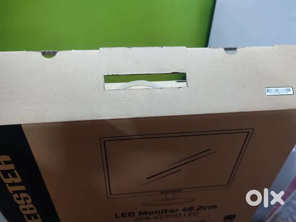 Selling brand new computer monitor