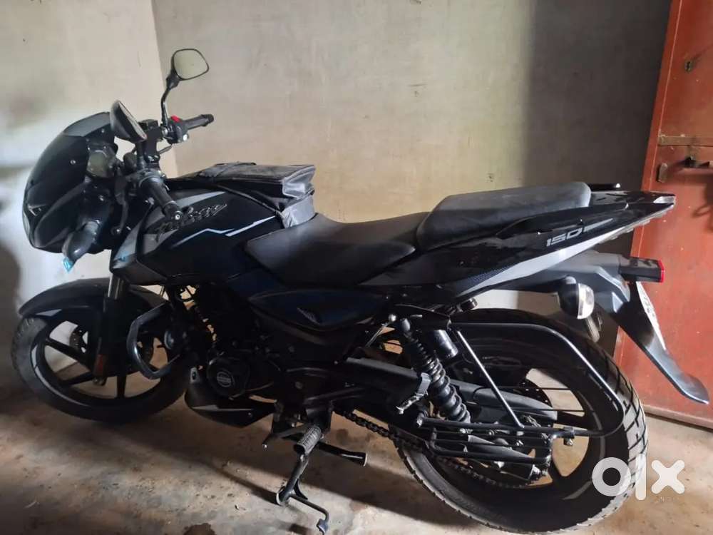 Bajaj Pulsar 150 DTS -i