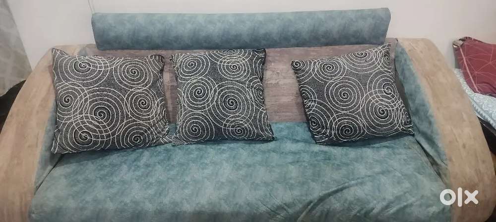 Sofa 5 seater with beautiful colour