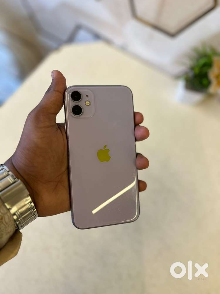 I phone 11 - 128 gb, purple colour