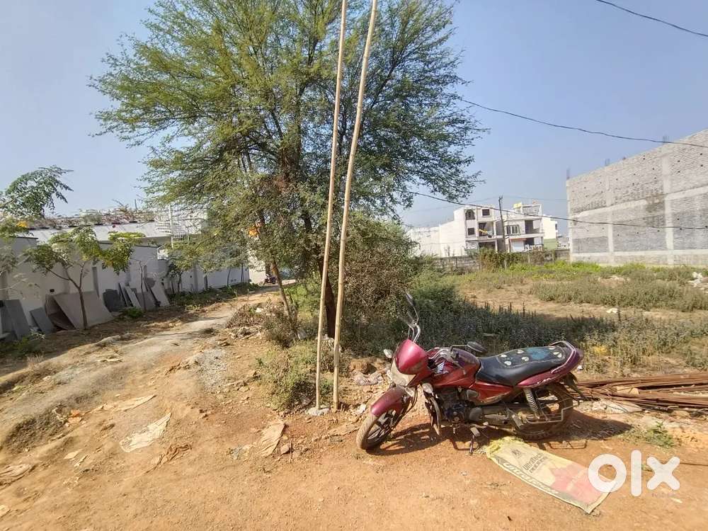 WALLFORT CITY के बगल में कॉर्नर प्लॉट बेचना है