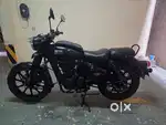 Royal Enfield classic 350 stealth black