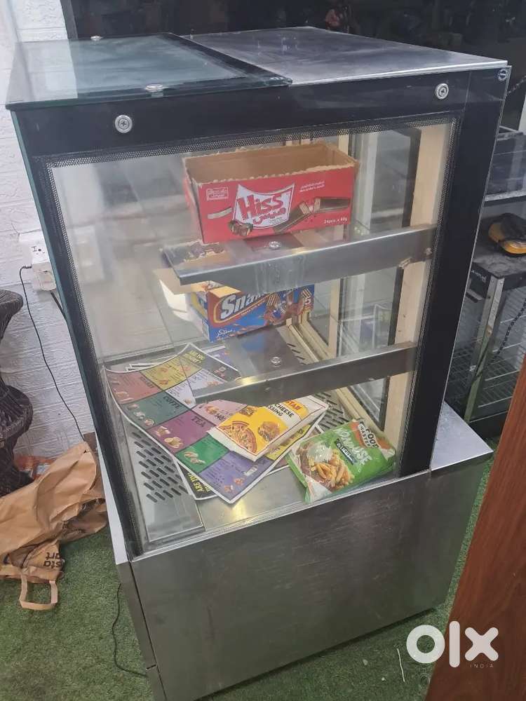 New condition cake counter