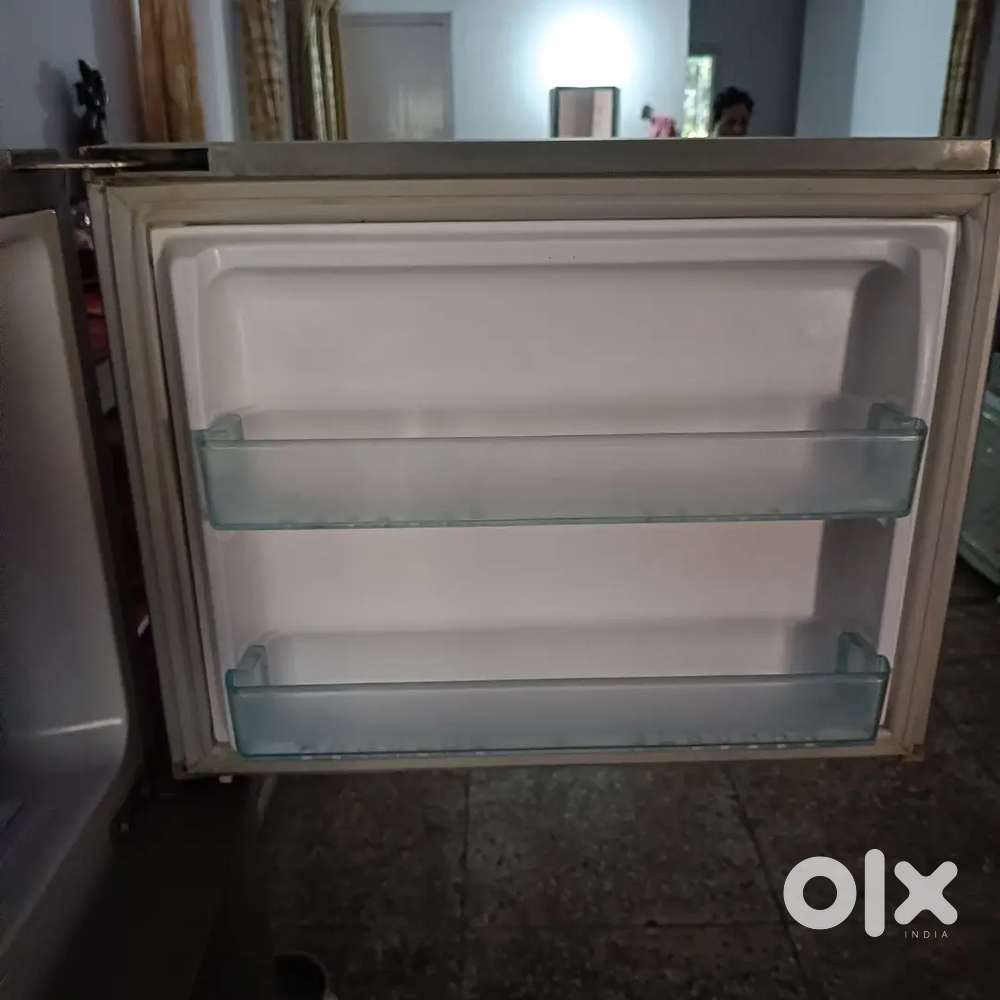 Double door Refrigerator for sale - 225 Litre