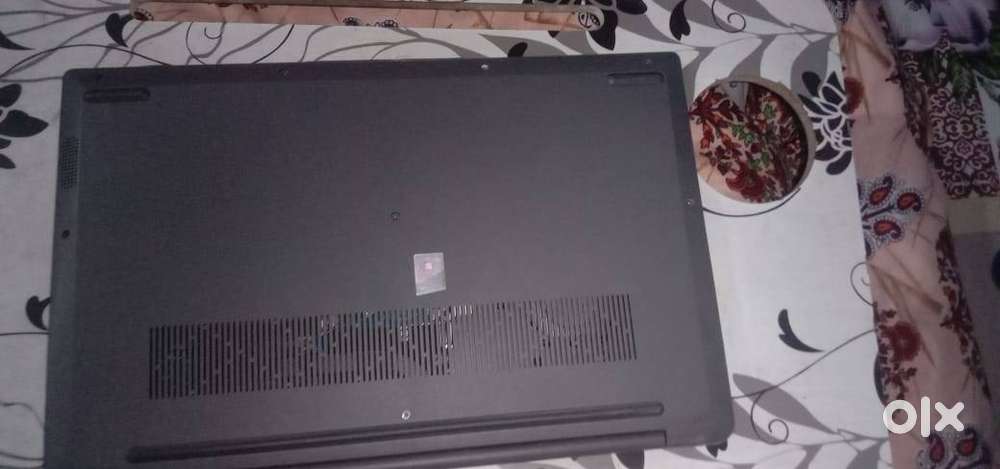 Lenovo IdeaPad 3 (8GB RAM/256GB SSD)i3 11th gen