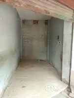 Mail road shop on rent