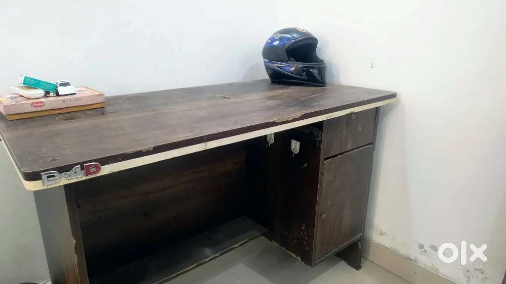 Study / Computer table