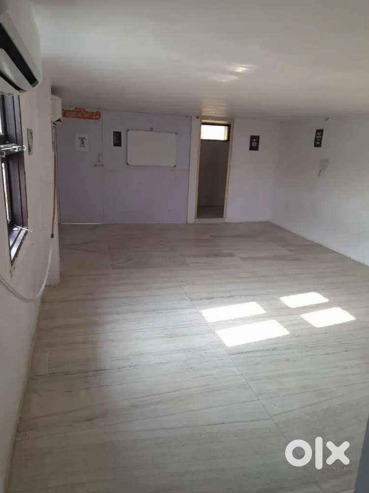 Space for Rent In Shiva Market, Pitampura, Use in Office, Warehouse, e