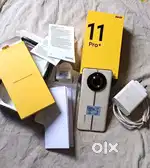 Realme 11pro plus 5g  ram and rom 12+256 camera 200mp hai charger 100w