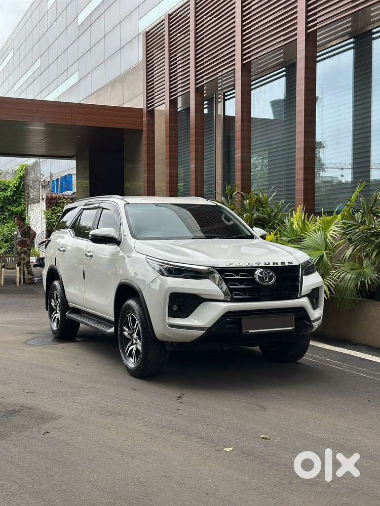 Toyota Fortuner 4X2 MT 2.8 Diesel, 2023, Diesel