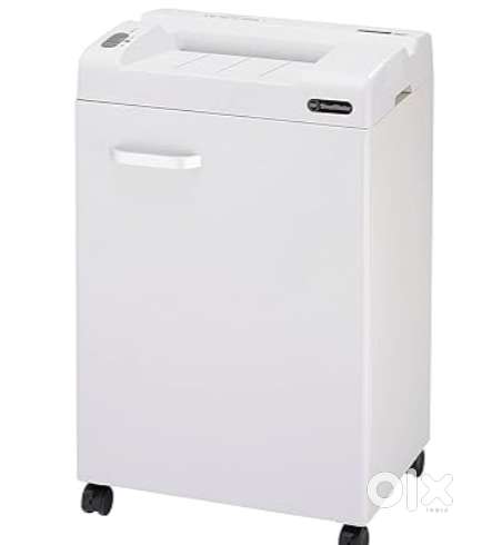 GBC Shredmaster PRO 64C Paper/CD/Credit Card Cross Cut Shredder with 2