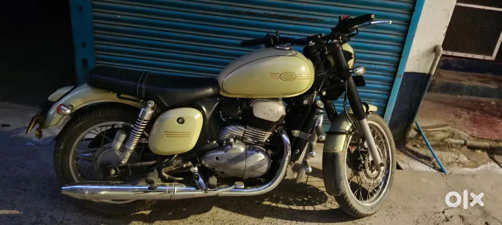 Jawa 42 new condition fully no any scratches