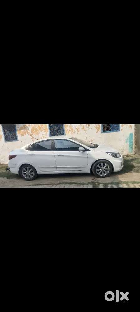 Hyundai Verna 2012